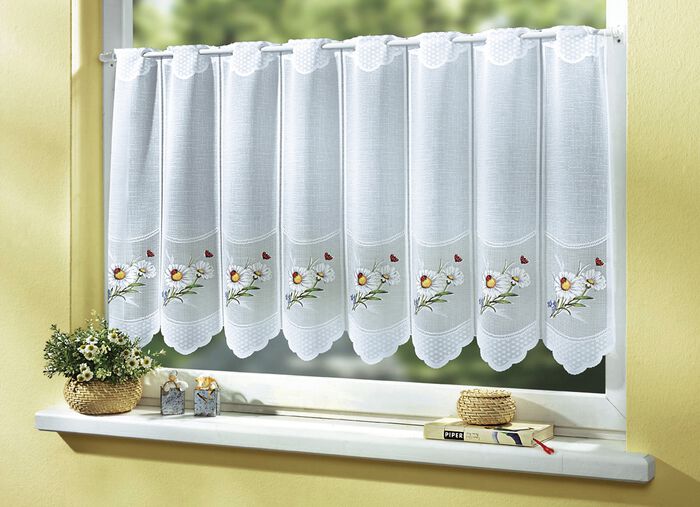 Kurzstore mit hübschen Margeriten-Motiven 